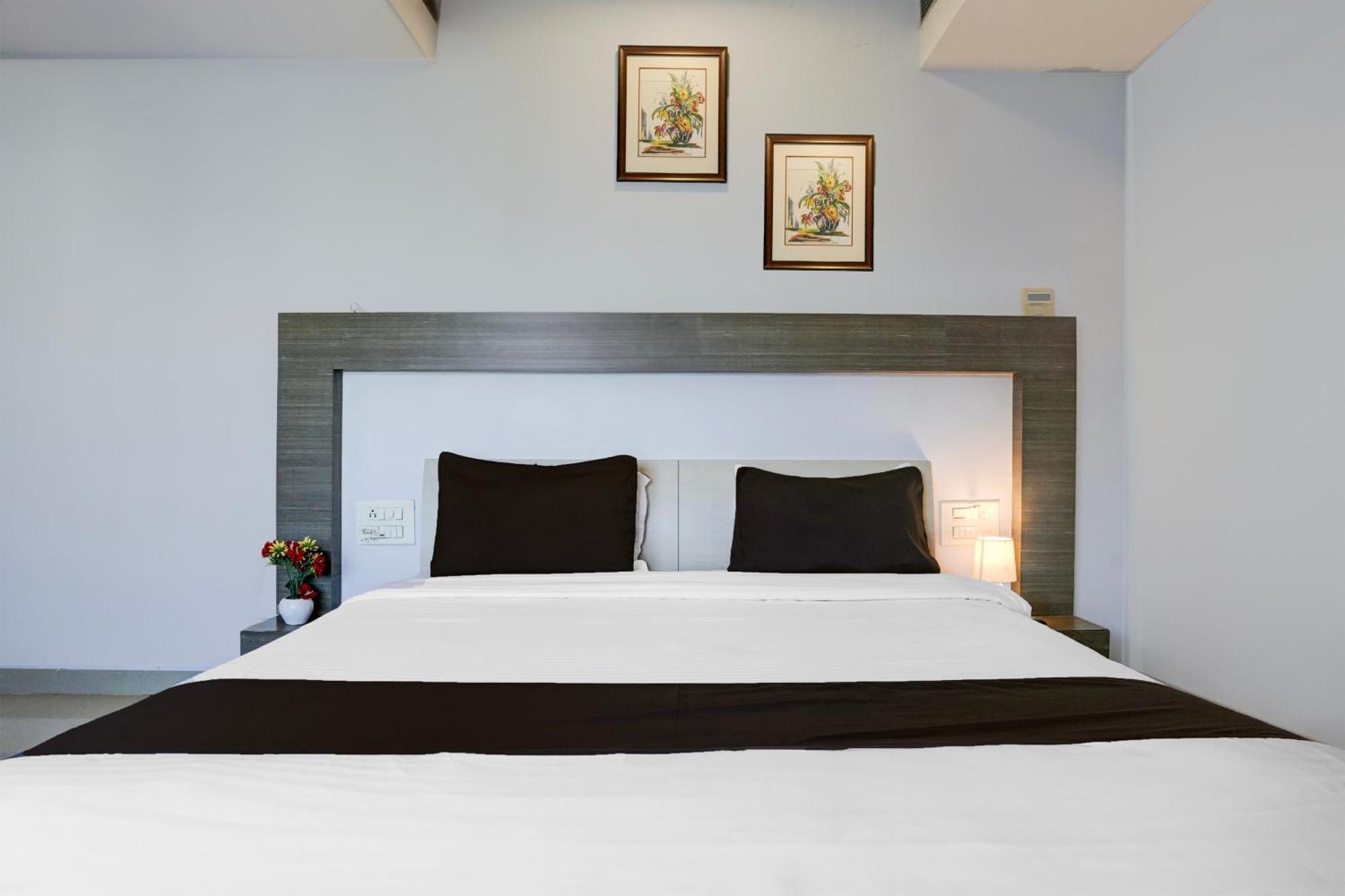 Super Collection O Limda Chowk Formerly Hotel Harmony Rajkot Εξωτερικό φωτογραφία