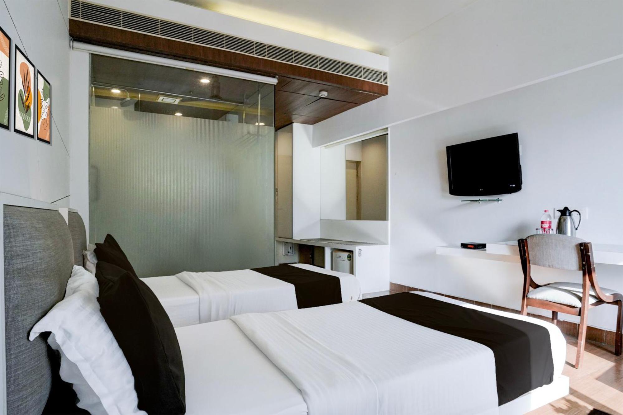 Super Collection O Limda Chowk Formerly Hotel Harmony Rajkot Εξωτερικό φωτογραφία