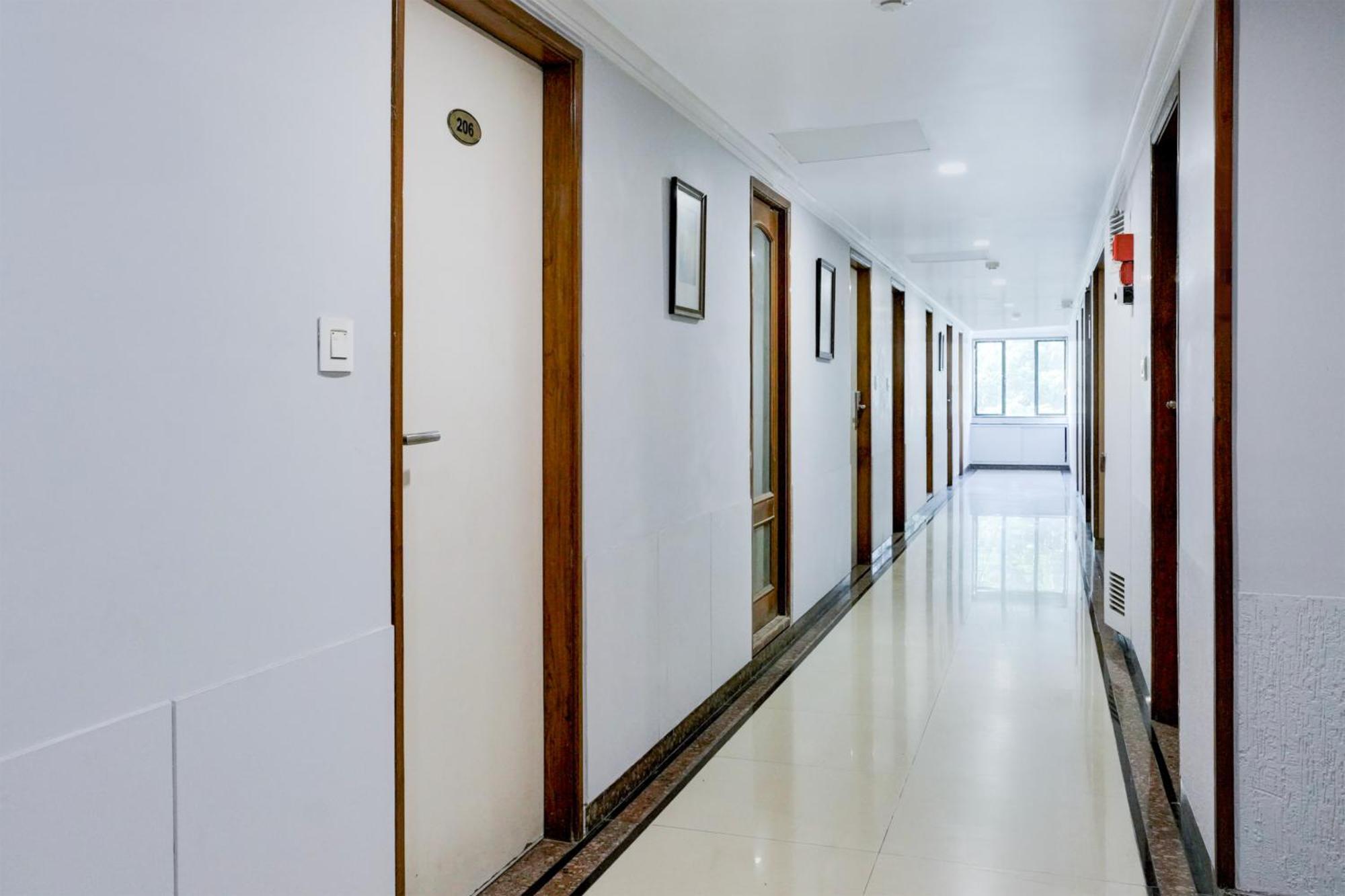 Super Collection O Limda Chowk Formerly Hotel Harmony Rajkot Εξωτερικό φωτογραφία