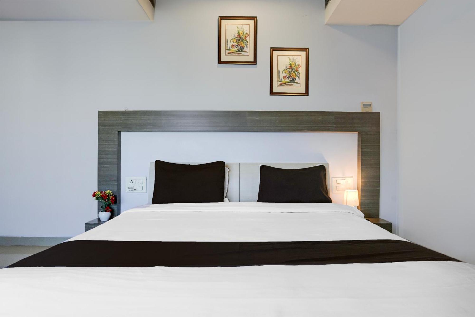 Super Collection O Limda Chowk Formerly Hotel Harmony Rajkot Εξωτερικό φωτογραφία