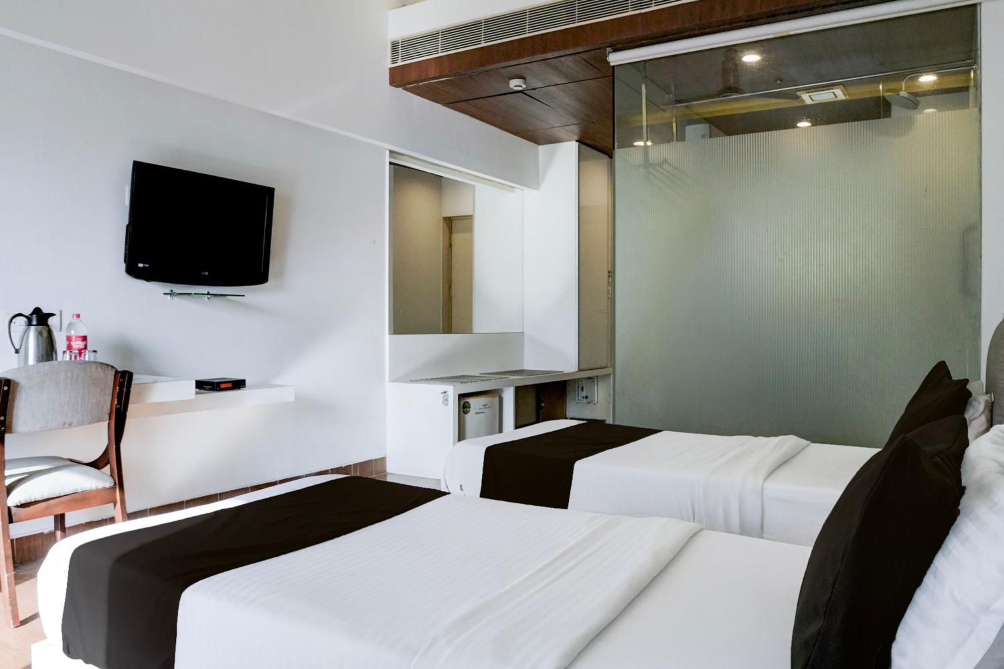 Super Collection O Limda Chowk Formerly Hotel Harmony Rajkot Εξωτερικό φωτογραφία